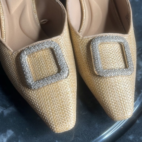 Ak anne klein iflex shoes aklaverne Nine West Gold Slip-On Mules - Picture 2 of 10